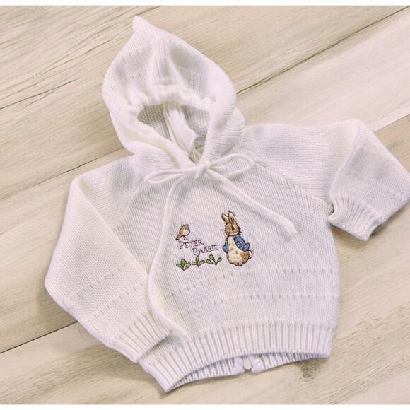 Vintage Quiltex Baby Hooded Sweater 0-6 Mo Peter Rabbit Ivory Beatrix Potter - Picture 1 of 5